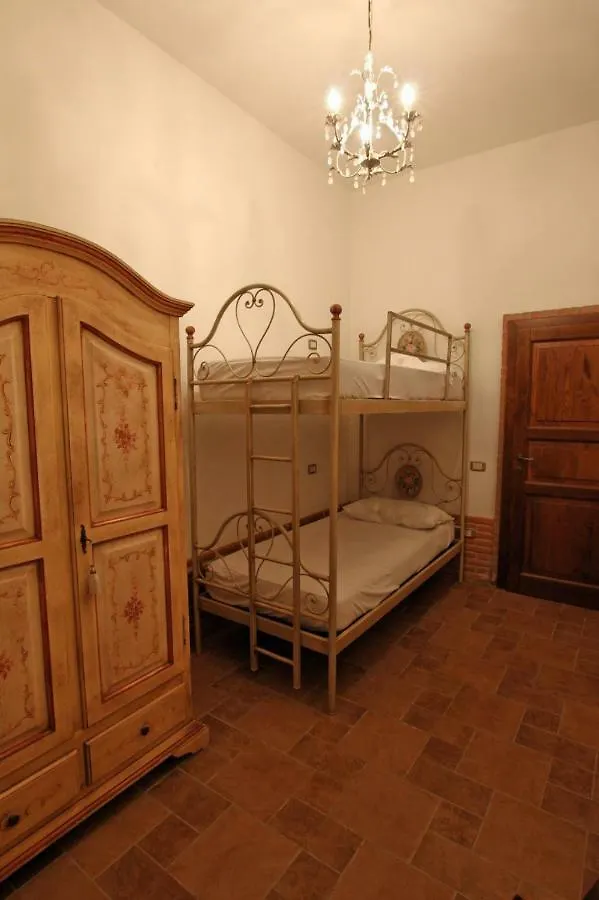 Agriturismo Villa Isa 폴로니카